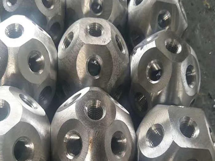 吐鲁番螺栓球网架杆件制作