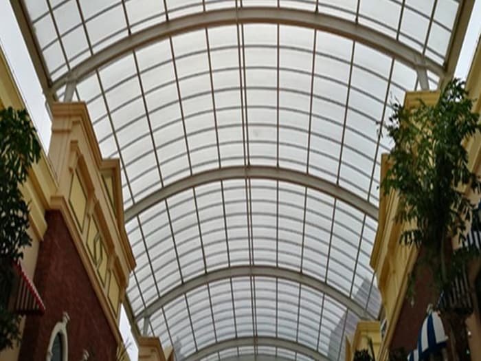 吐鲁番屋面网架顶棚吊装方案