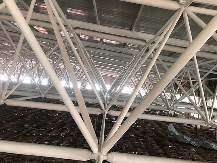 吐鲁番大型螺栓球网架施工厂家