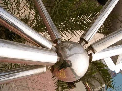 吐鲁番不锈钢螺栓球网架